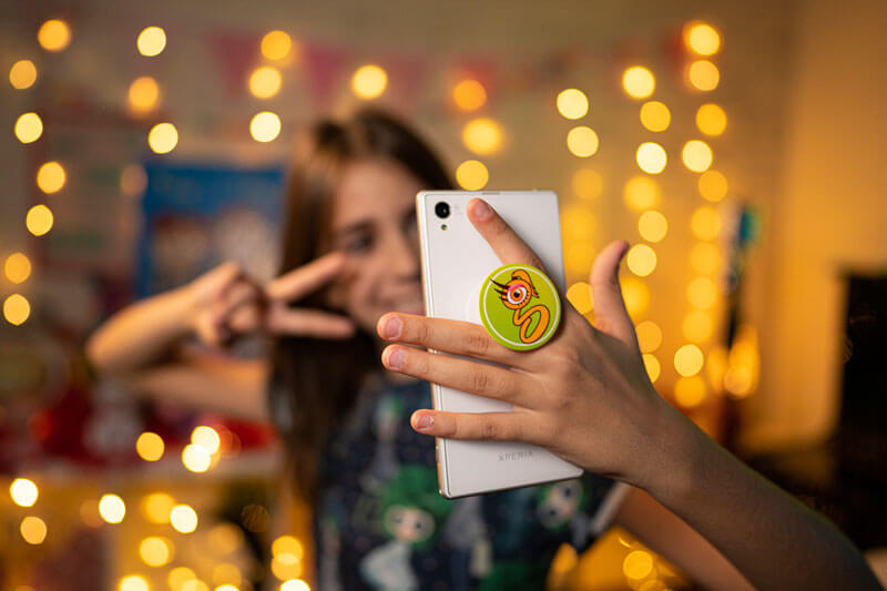 Pop Socket 'Tremending girls' para móvil o tablet